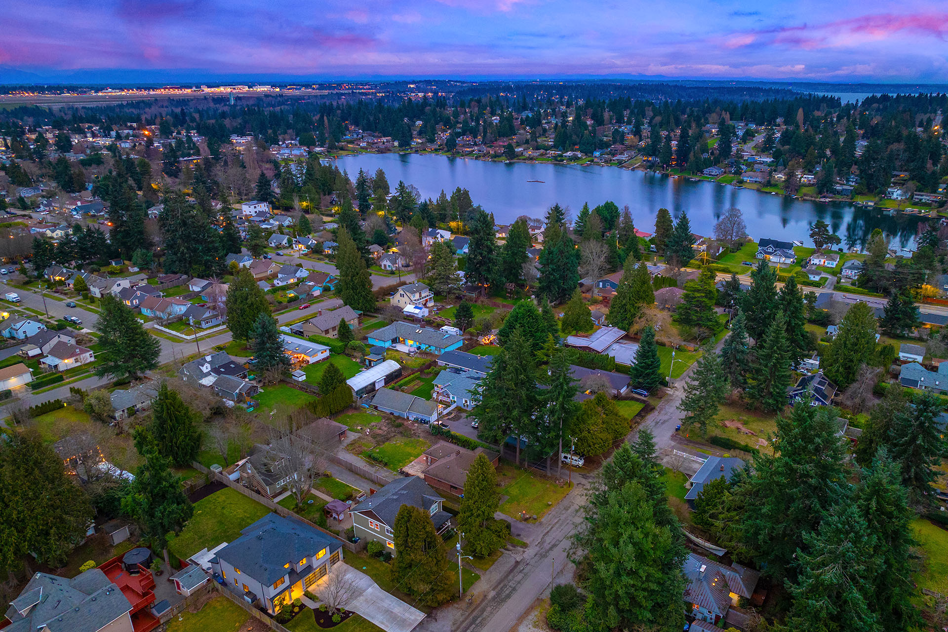 Lake Burien neighborhood